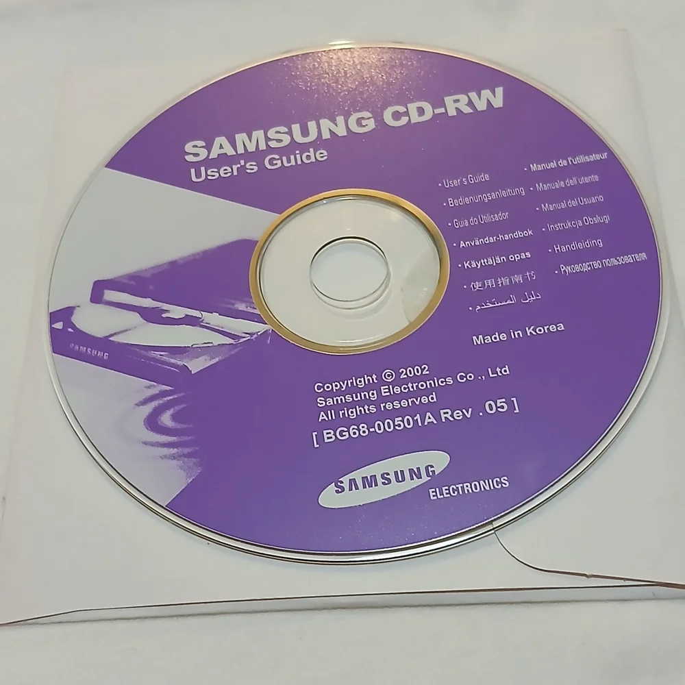 Samsung CD-RW User's Guide in Purple and White